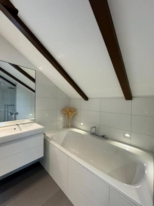 Juwel Am Stadtrand Von Wien Apartment